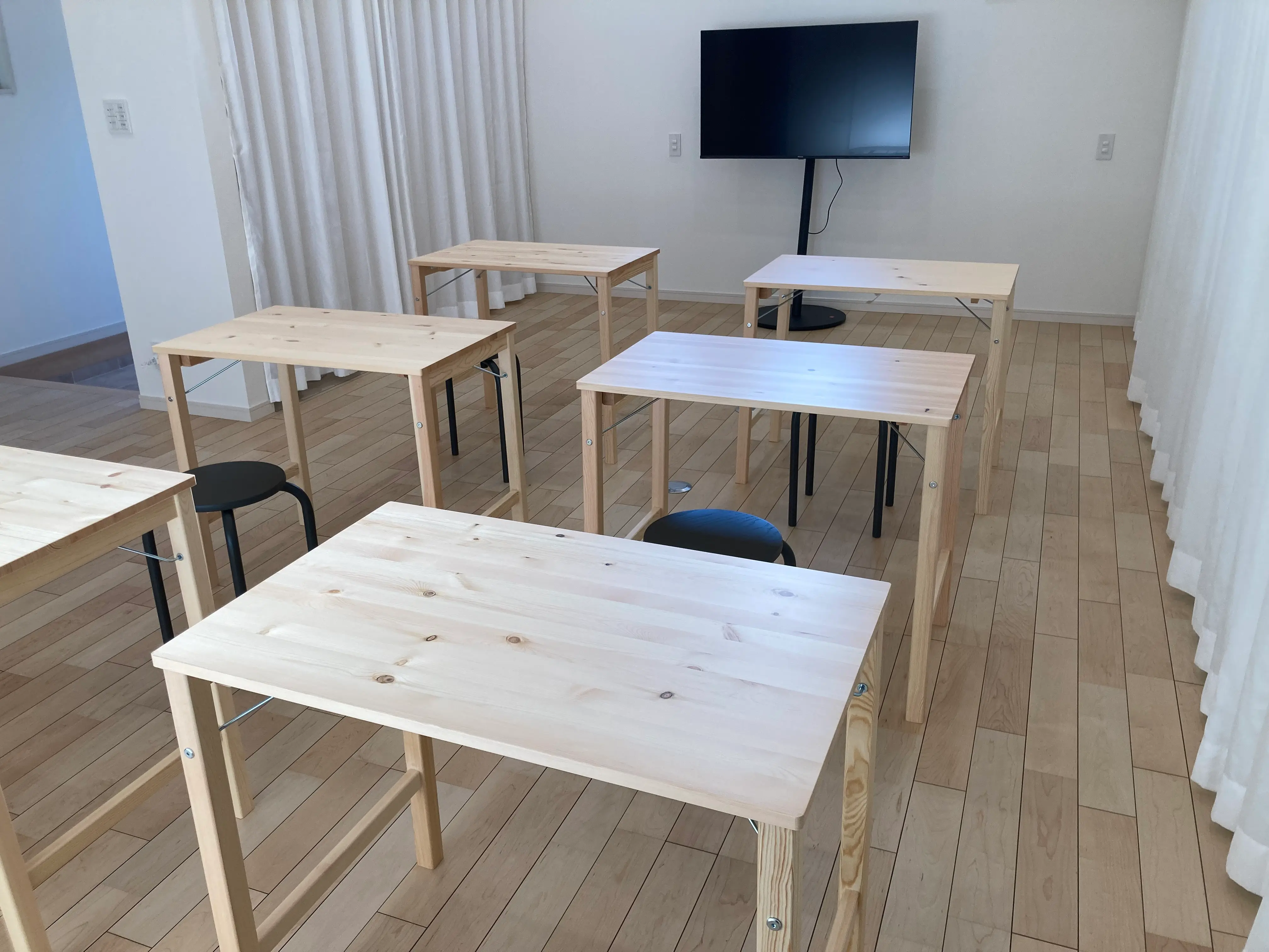 スタジオてんとの研修向けレイアウト（机・椅子）